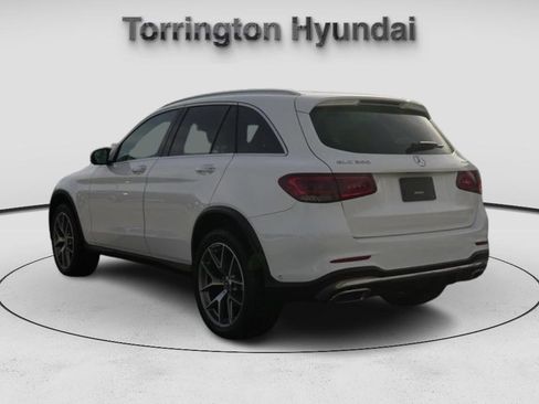 Used 2021 Mercedes-Benz GLC 300 4MATIC image 5