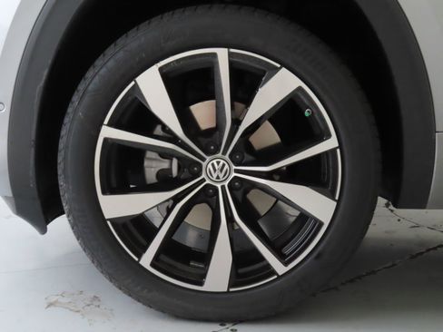 New 2026 Volkswagen Atlas SEL Premium R-Line AWD/4WD image 30