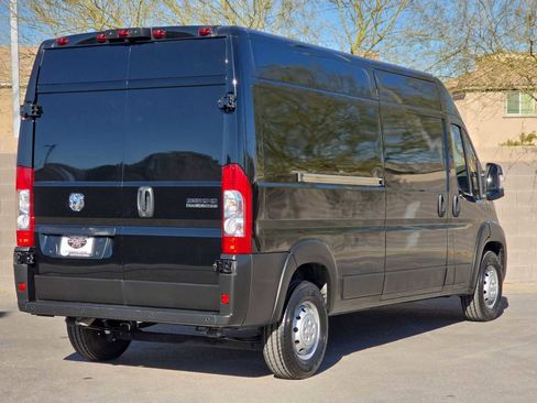 Used 2023 RAM ProMaster 3500 w/ Driver Convenience Group image 9