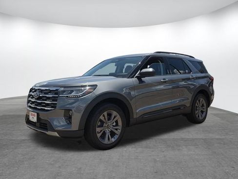 New 2026 Ford Explorer Active w/ Active Comfort Package AWD/4WD image 4