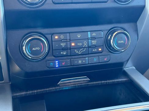 Used 2020 Ford F250 Lariat w/ Chrome Package image 31