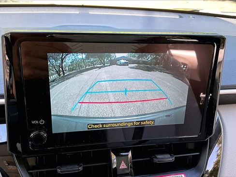 Used 2026 Toyota Corolla Cross L image 13