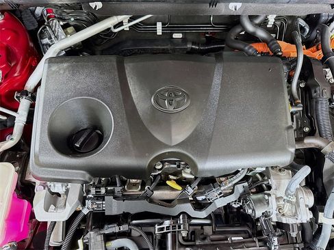Used 2022 Toyota RAV4 XLE image 29