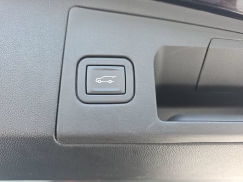 Certified 2023 Cadillac XT5 Premium Luxury AWD/4WD image 13