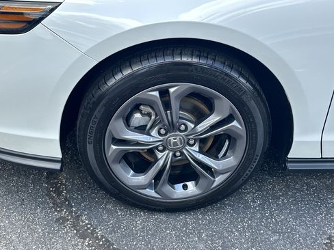 Used 2023 Honda Accord EX image 11