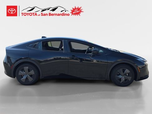 Certified 2024 Toyota Prius LE image 6