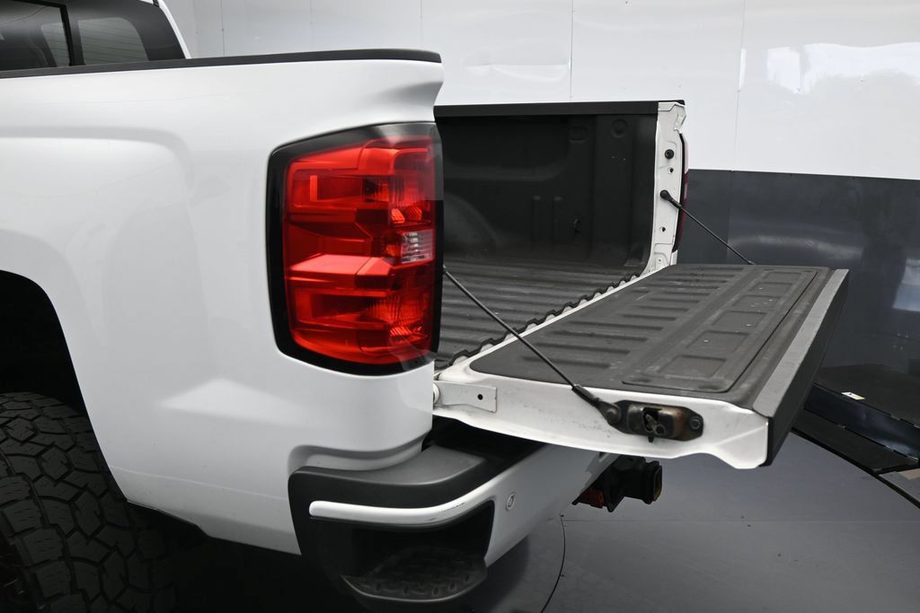 Used 2018 Chevrolet Silverado 2500 LTZ w/ Duramax Plus Package AWD/4WD image 43