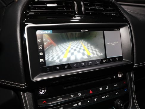 Used 2017 Jaguar F-PACE S AWD/4WD image 56