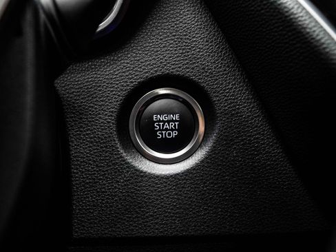 Used 2025 Toyota Corolla XSE FWD image 21