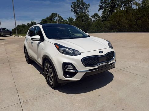 Used 2020 Kia Sportage EX w/ Option Group 15 AWD/4WD image 3