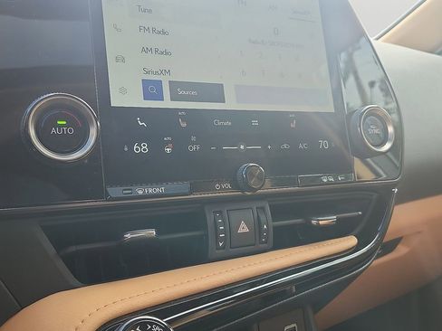 Used 2025 Lexus NX 350h AWD w/ Accessory Package (2T) image 17