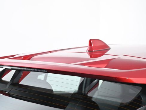 Used 2020 Toyota C-HR LE image 10