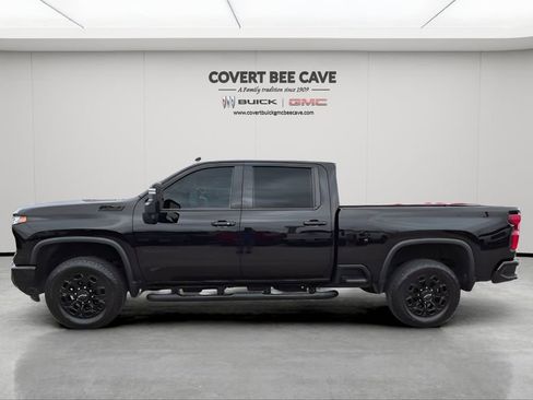 Used 2024 Chevrolet Silverado 2500 LTZ w/ LTZ Plus Package image 5