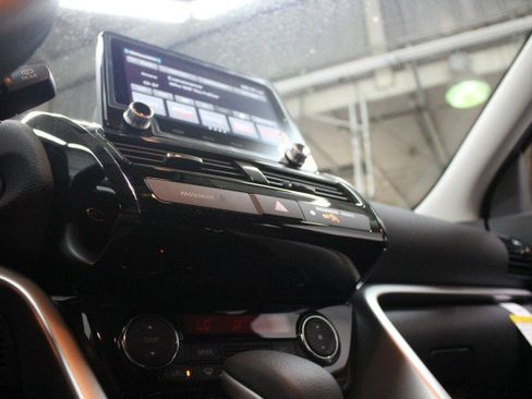 New 2026 Mitsubishi Eclipse Cross ES image 12