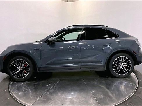 New 2025 Porsche Macan 4S Electric image 2