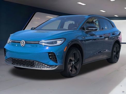 Certified 2025 Volkswagen ID.4 Pro S w/ ID.4 Black Package image 9