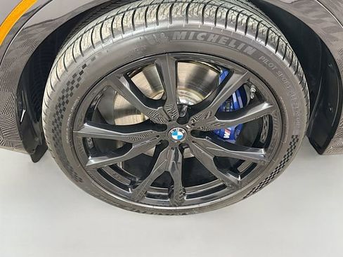 Used 2025 BMW X7 xDrive40i w/ M Sport Package image 33
