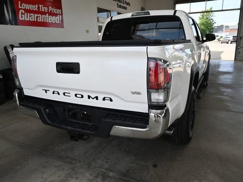 Used 2023 Toyota Tacoma TRD Off-Road AWD/4WD image 6