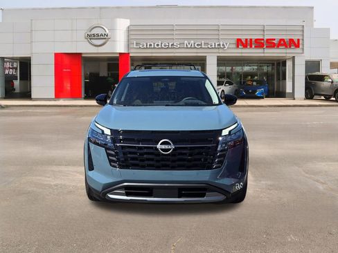 New 2026 Nissan Pathfinder Platinum w/ Cargo Package image 8