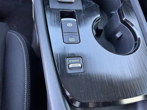 New 2026 Nissan Rogue S image 12