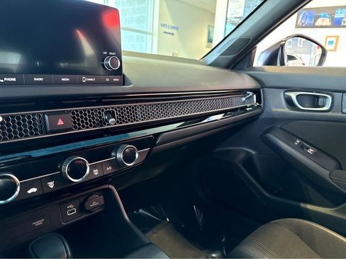 Used 2023 Honda Civic Sport image 33