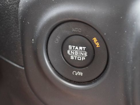 Used 2018 Jeep Wrangler Unlimited Sport S AWD/4WD image 11