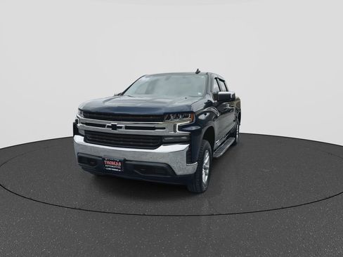 Used 2022 Chevrolet Silverado 1500 LT w/ Bed Protection Package image 2