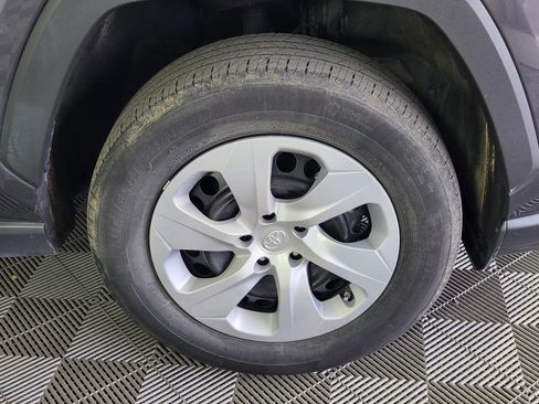 Used 2024 Toyota RAV4 LE AWD/4WD image 9