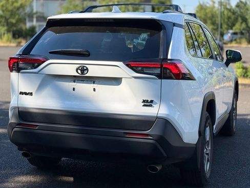 Used 2023 Toyota RAV4 XLE w/ XLE Grade Weather Package AWD/4WD image 5