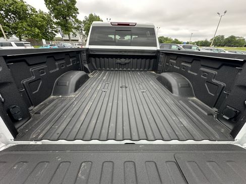 Used 2026 Chevrolet Silverado 3500 LT AWD/4WD image 11