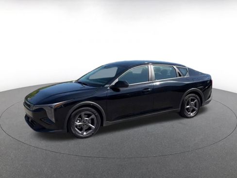 Used 2025 Kia K4 LXS image 4