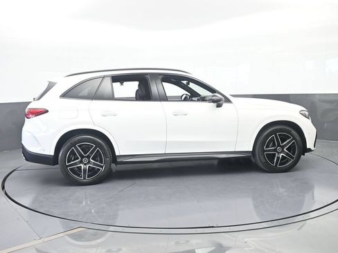 Used 2025 Mercedes-Benz GLC 300 image 7