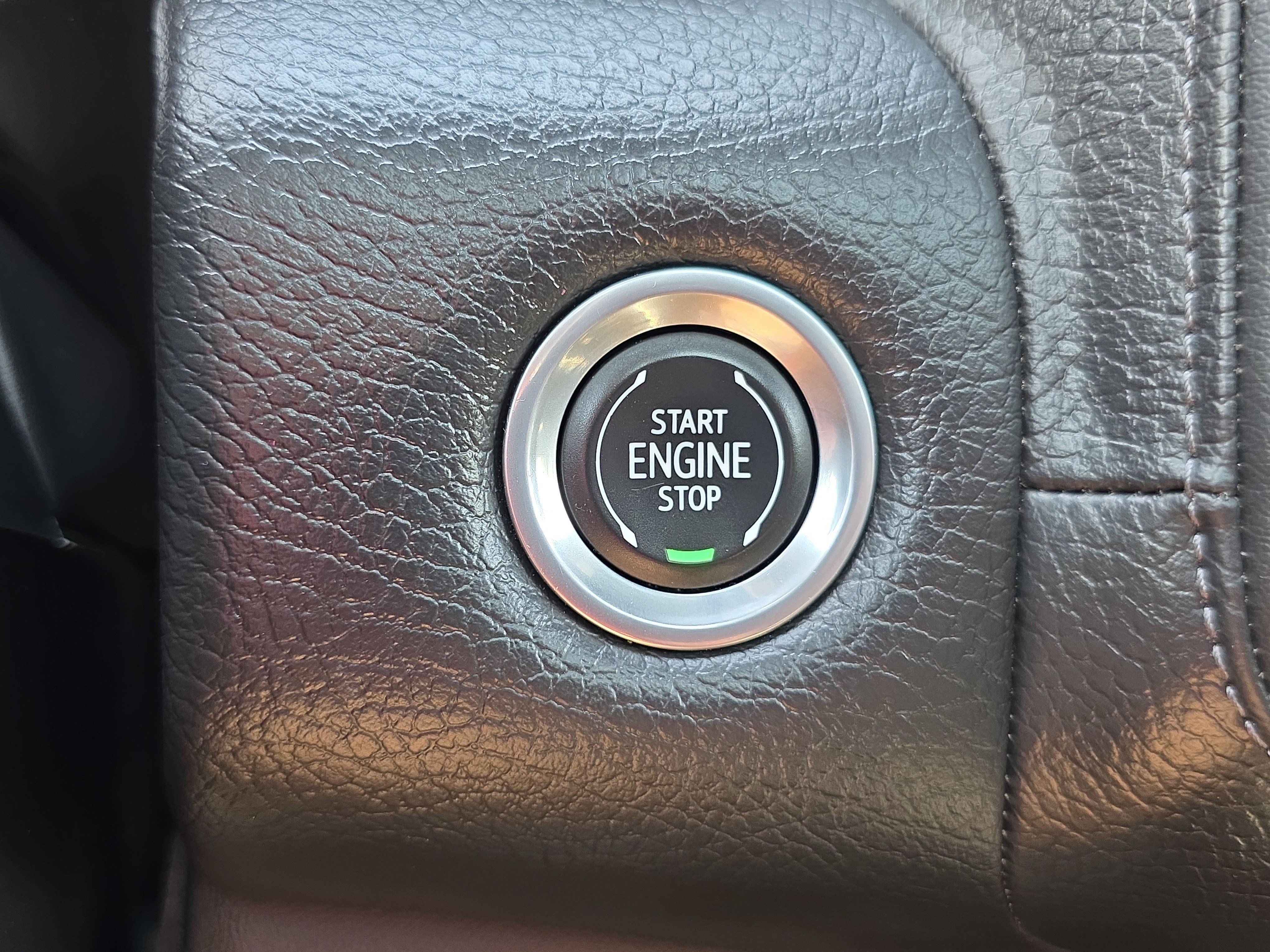 Used 2023 GMC Yukon Denali AWD/4WD image 27
