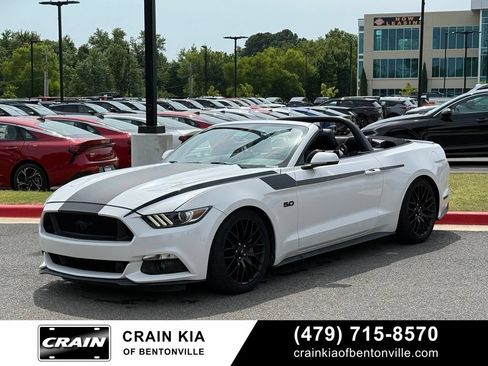 Used 2017 Ford Mustang GT Premium w/ Equipment Group 401A RWD image 3