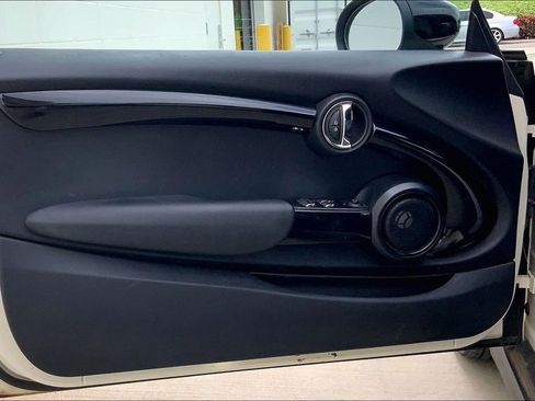 Used 2020 MINI Cooper S FWD image 18
