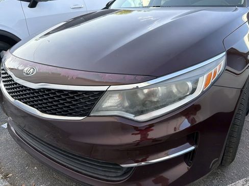 Used 2017 Kia Optima LX w/ Driver Convenience Package FWD image 7