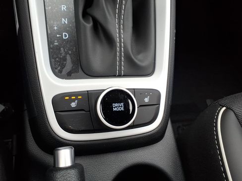 New 2026 Hyundai Venue SEL FWD image 10