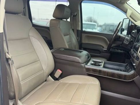 Used 2016 GMC Sierra 2500 Denali w/ Duramax Plus Package image 13
