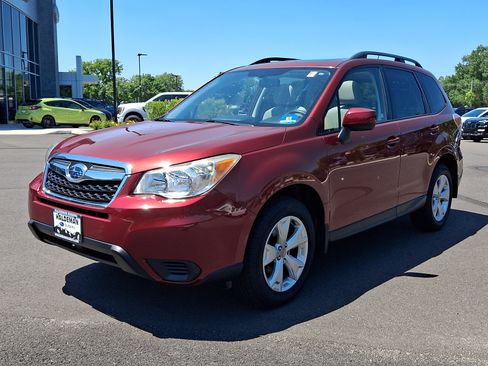 Used 2015 Subaru Forester 2.5i Premium w/ Popular Package #1 AWD/4WD image 3