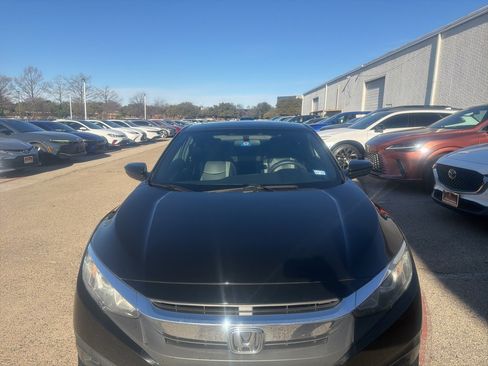 Used 2016 Honda Civic LX-P image 3