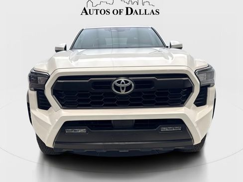 Used 2024 Toyota Tacoma TRD Off-Road AWD/4WD image 3