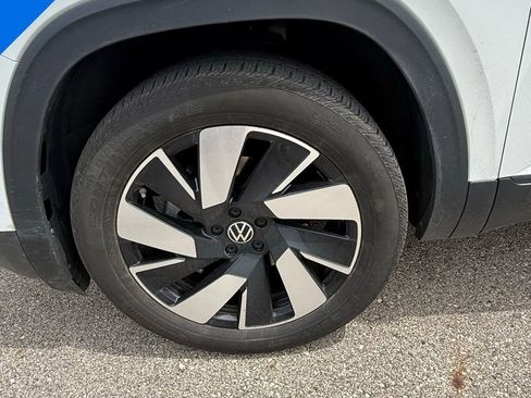 Used 2024 Volkswagen Atlas Cross Sport SE AWD/4WD image 7