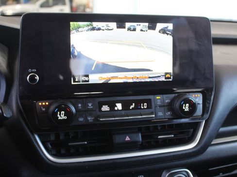 Used 2024 Toyota Grand Highlander FWD image 16