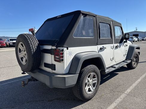Used 2010 Jeep Wrangler Unlimited Sport AWD/4WD image 6