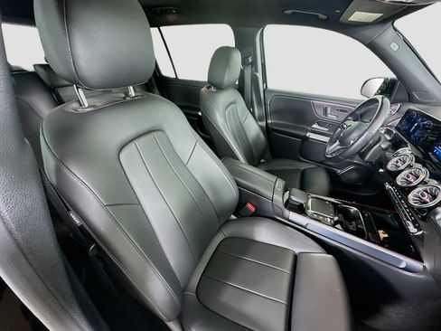 Certified 2021 Mercedes-Benz GLB 250 4MATIC image 36