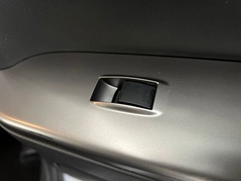 Used 2025 Mitsubishi Outlander Sport AWD image 18