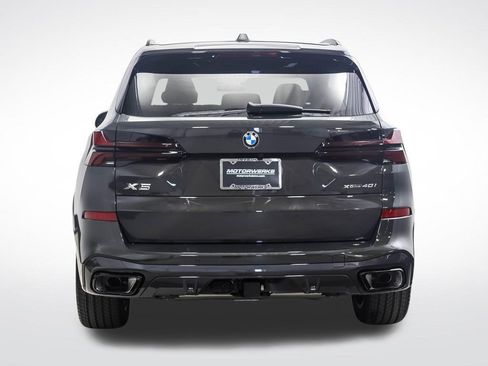 New 2026 BMW X5 xDrive40i w/ Executive Package AWD/4WD image 4