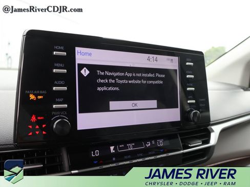 Used 2024 Toyota Sienna LE FWD image 33