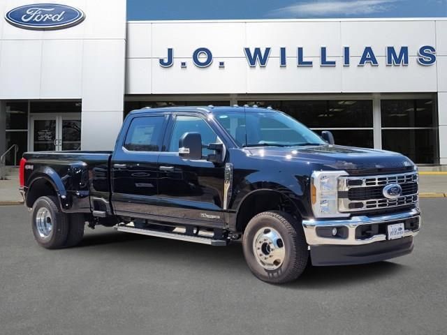 New 2026 Ford F350 XLT AWD/4WD image 1