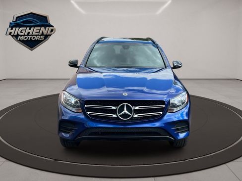 Used 2018 Mercedes-Benz GLC 300 4MATIC w/ AMG Line image 10